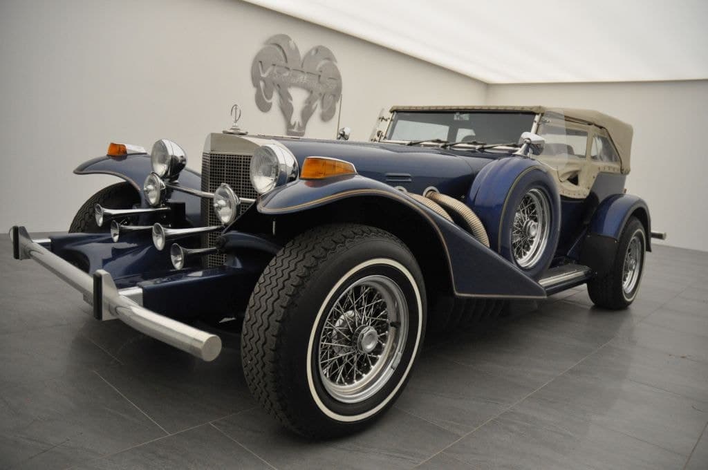Excalibur Roadster