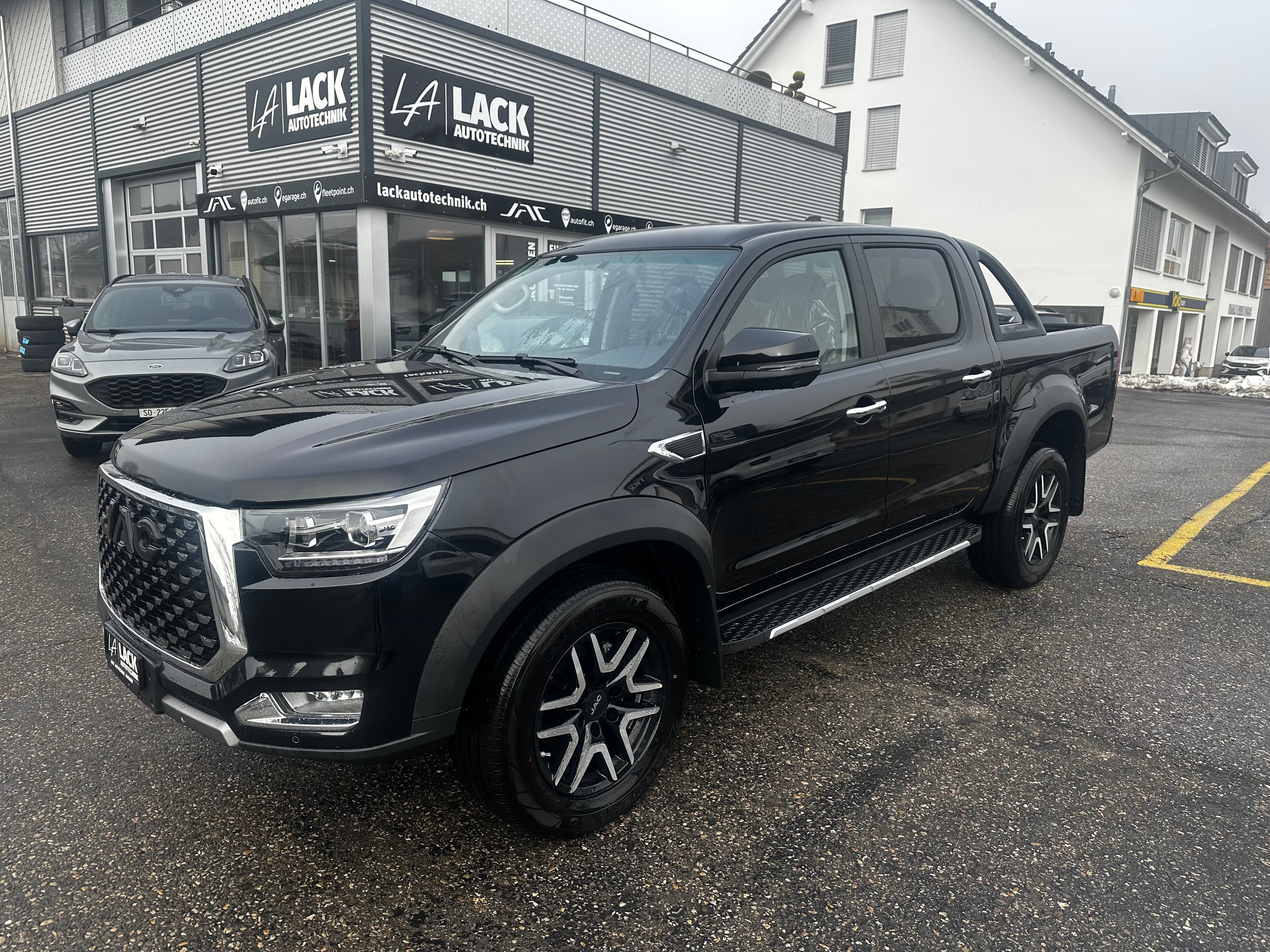 JAC T8 Pro