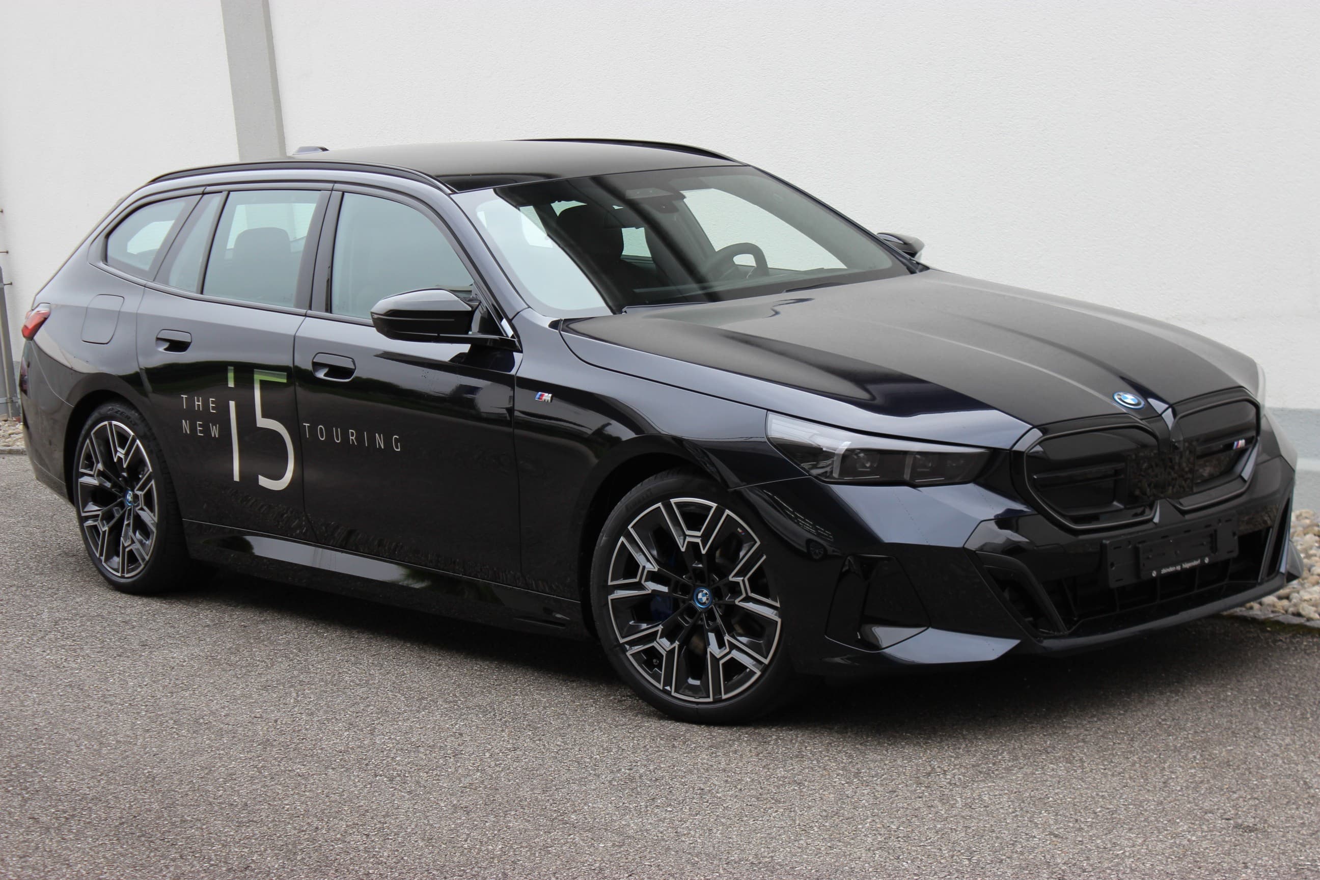 BMW i5