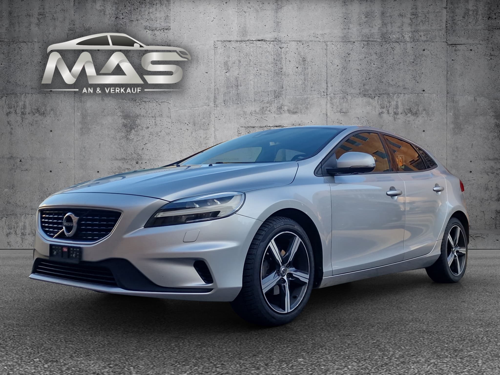 Volvo V40