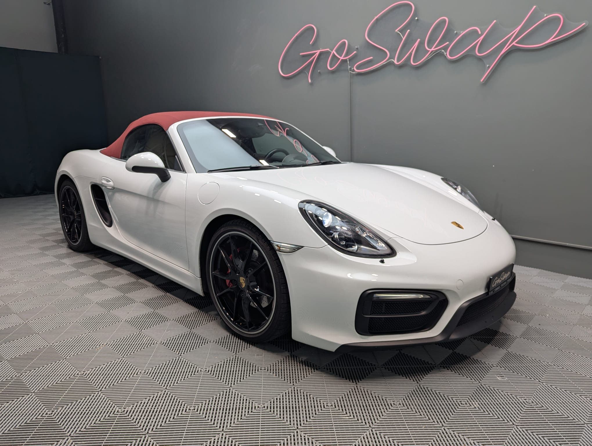 Porsche 718