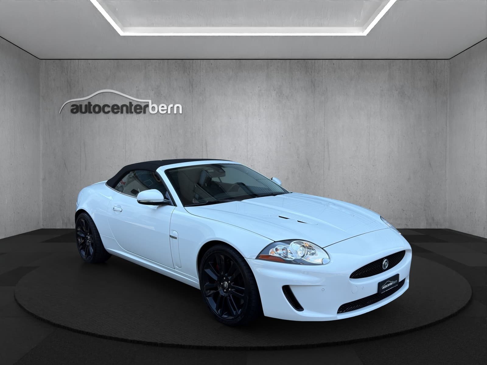 Jaguar XK