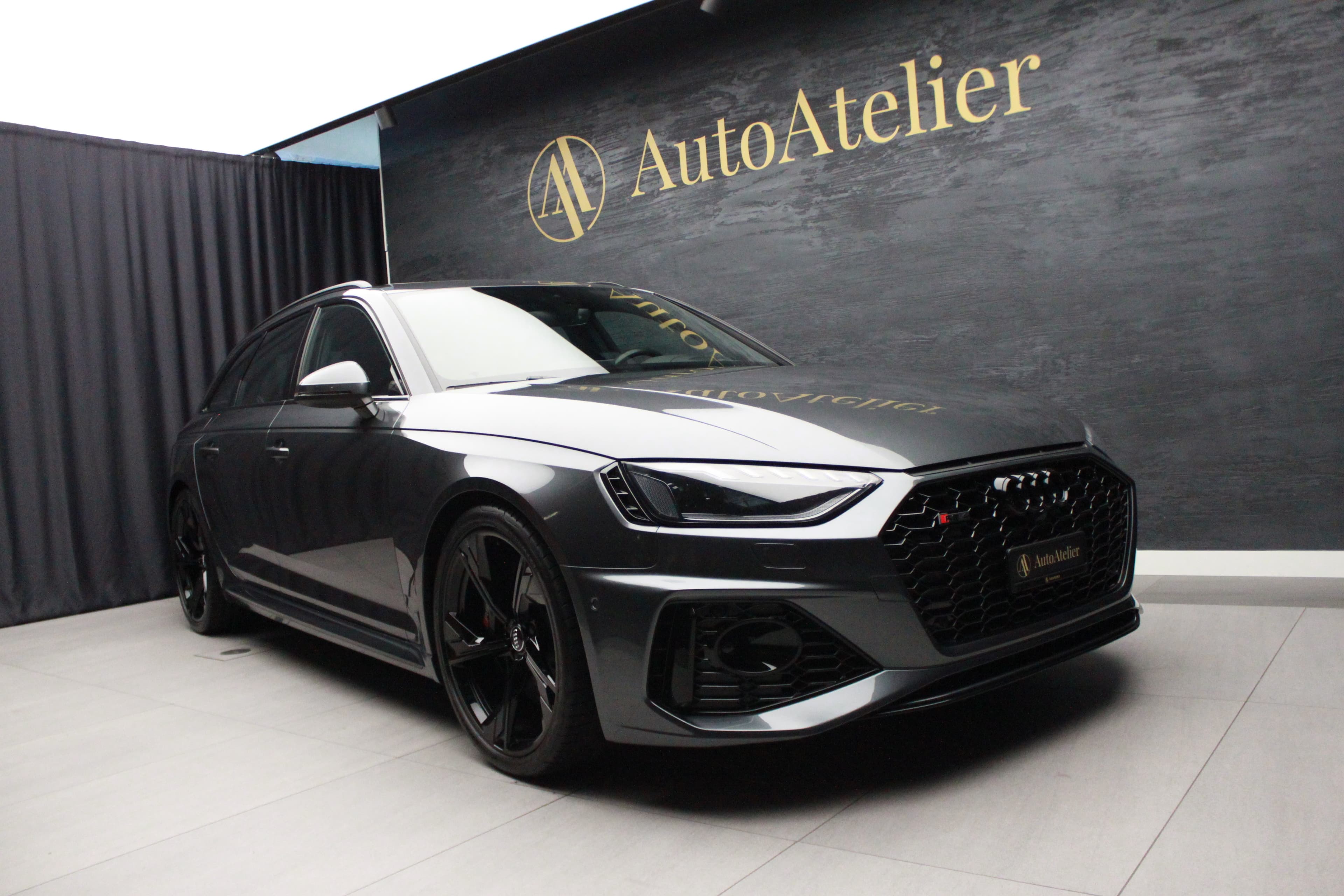 Audi S4 / RS4
