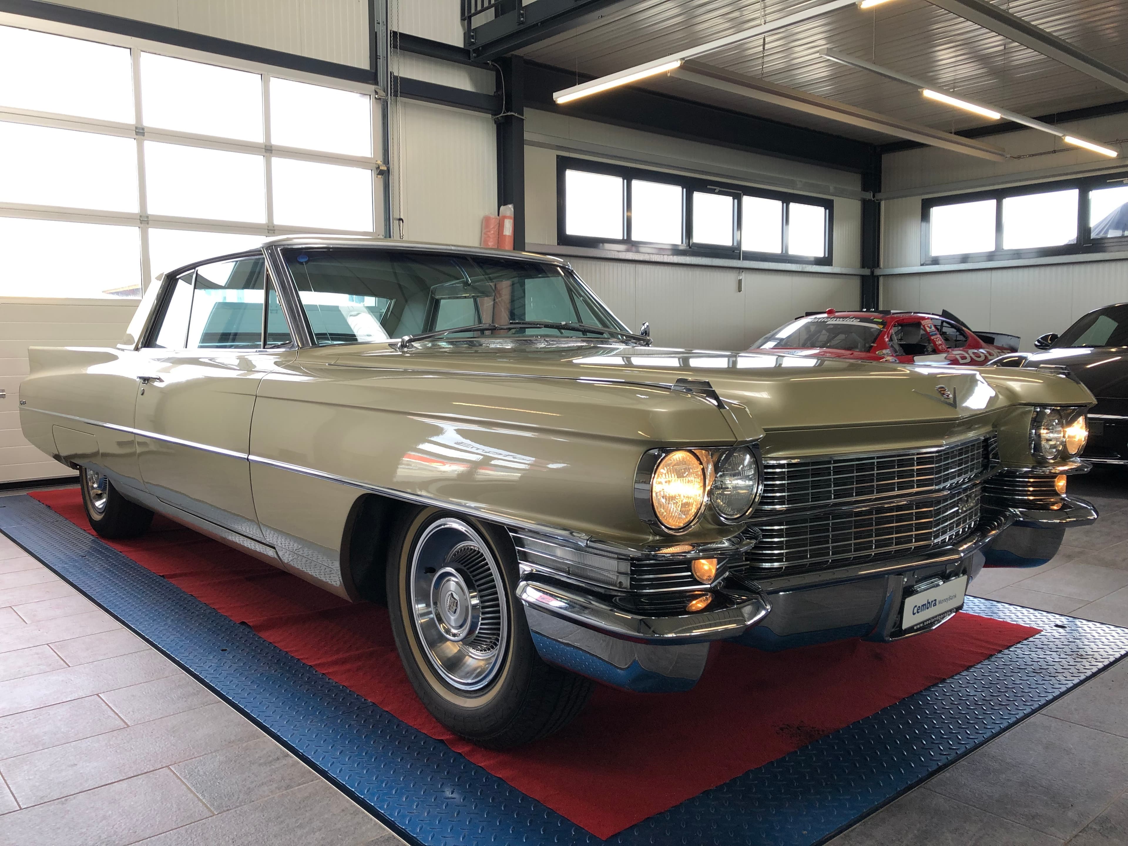 Cadillac De Ville