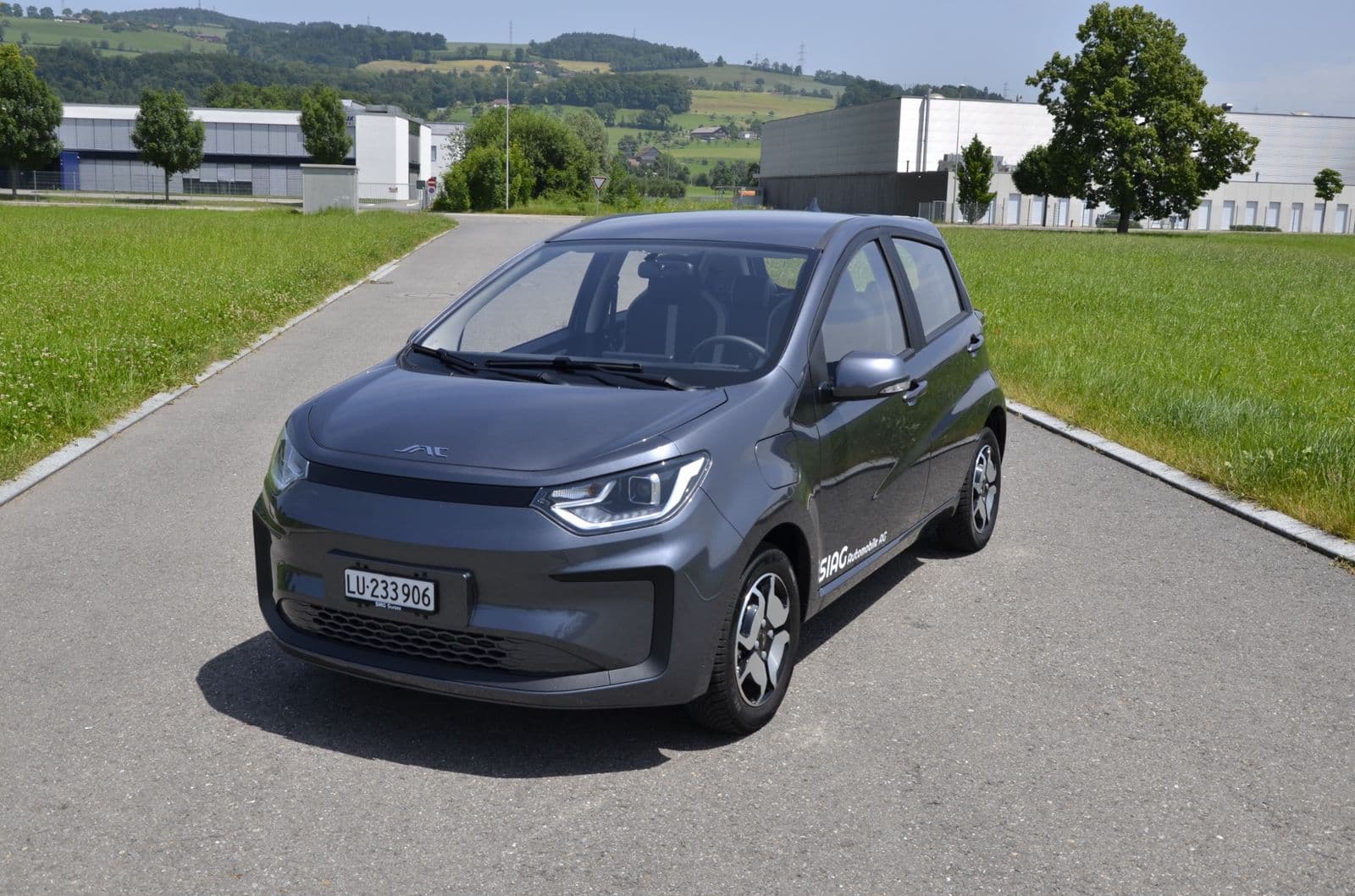 JAC e-JS1