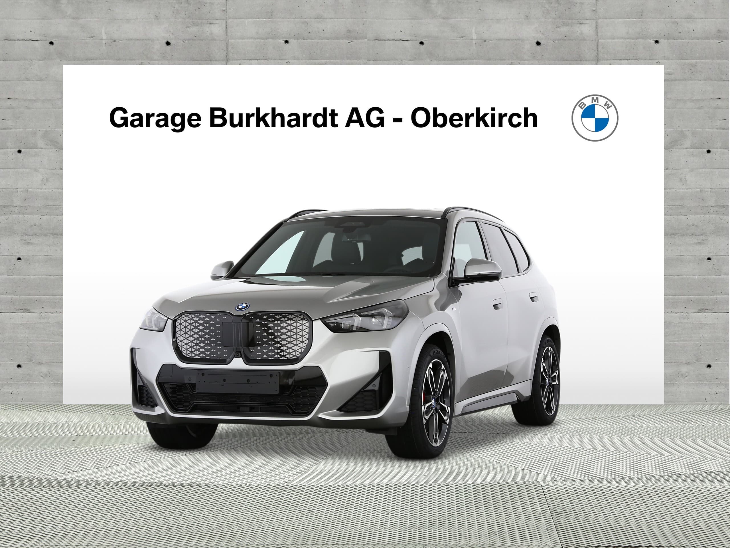 BMW iX1