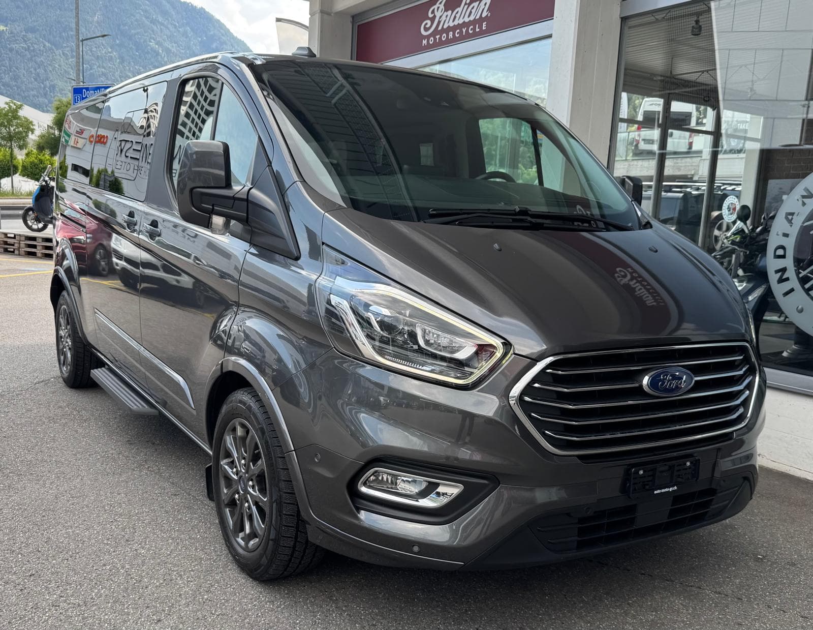 Ford Tourneo Custom