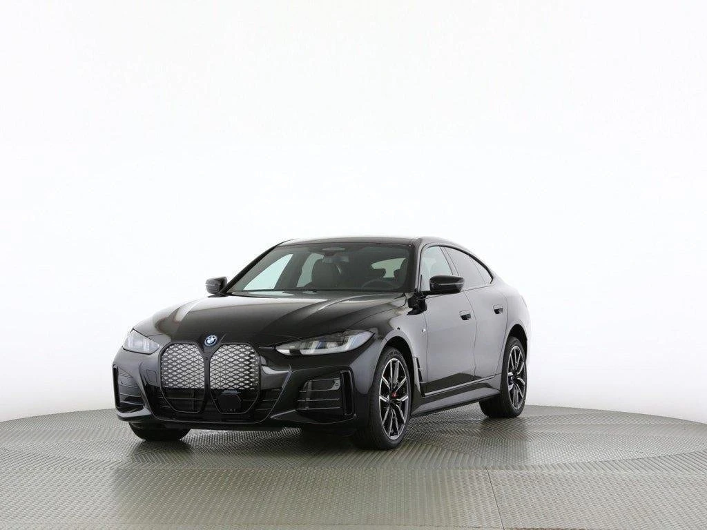 BMW i4 40