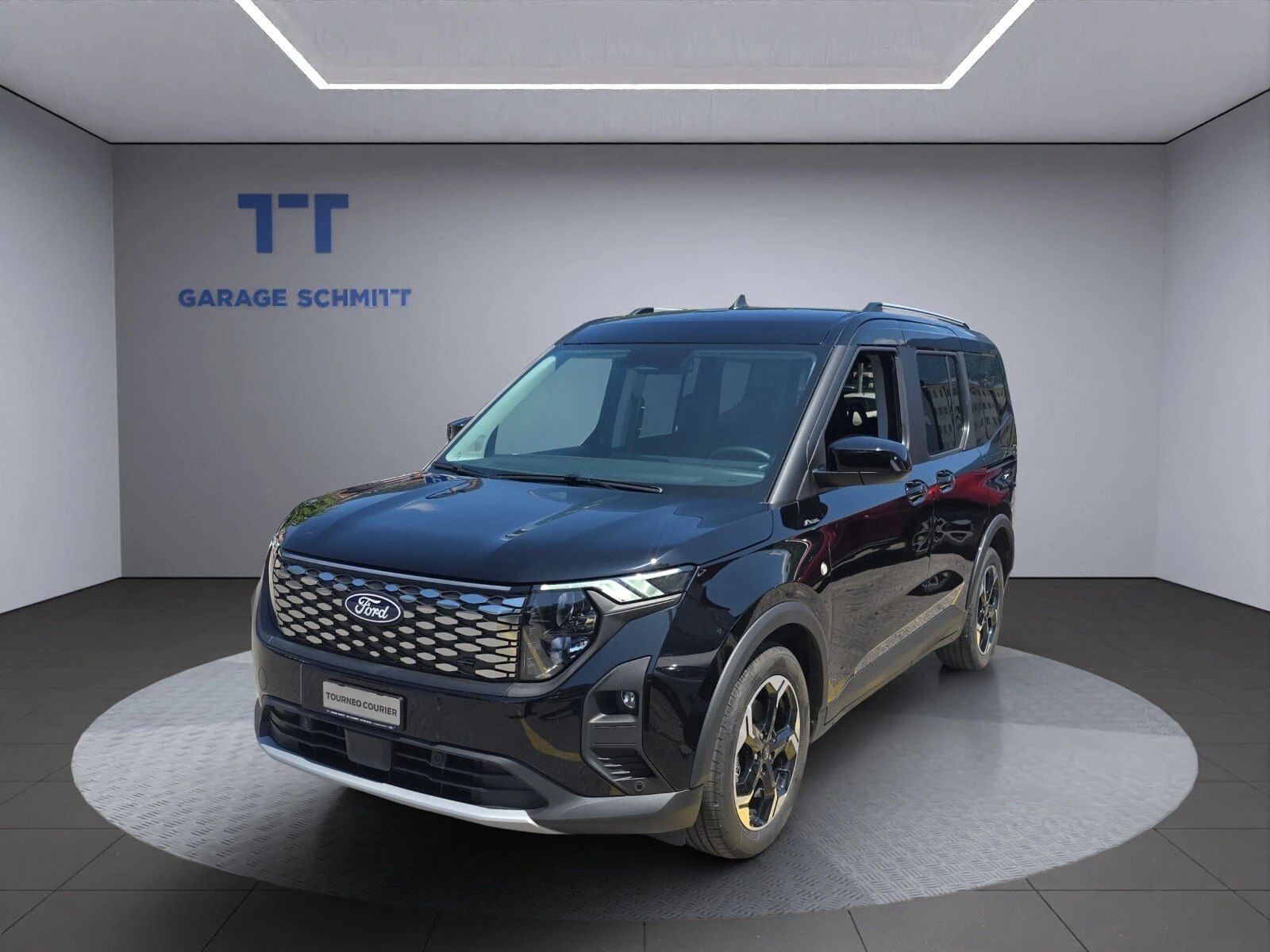 Ford E-Tourneo Courier