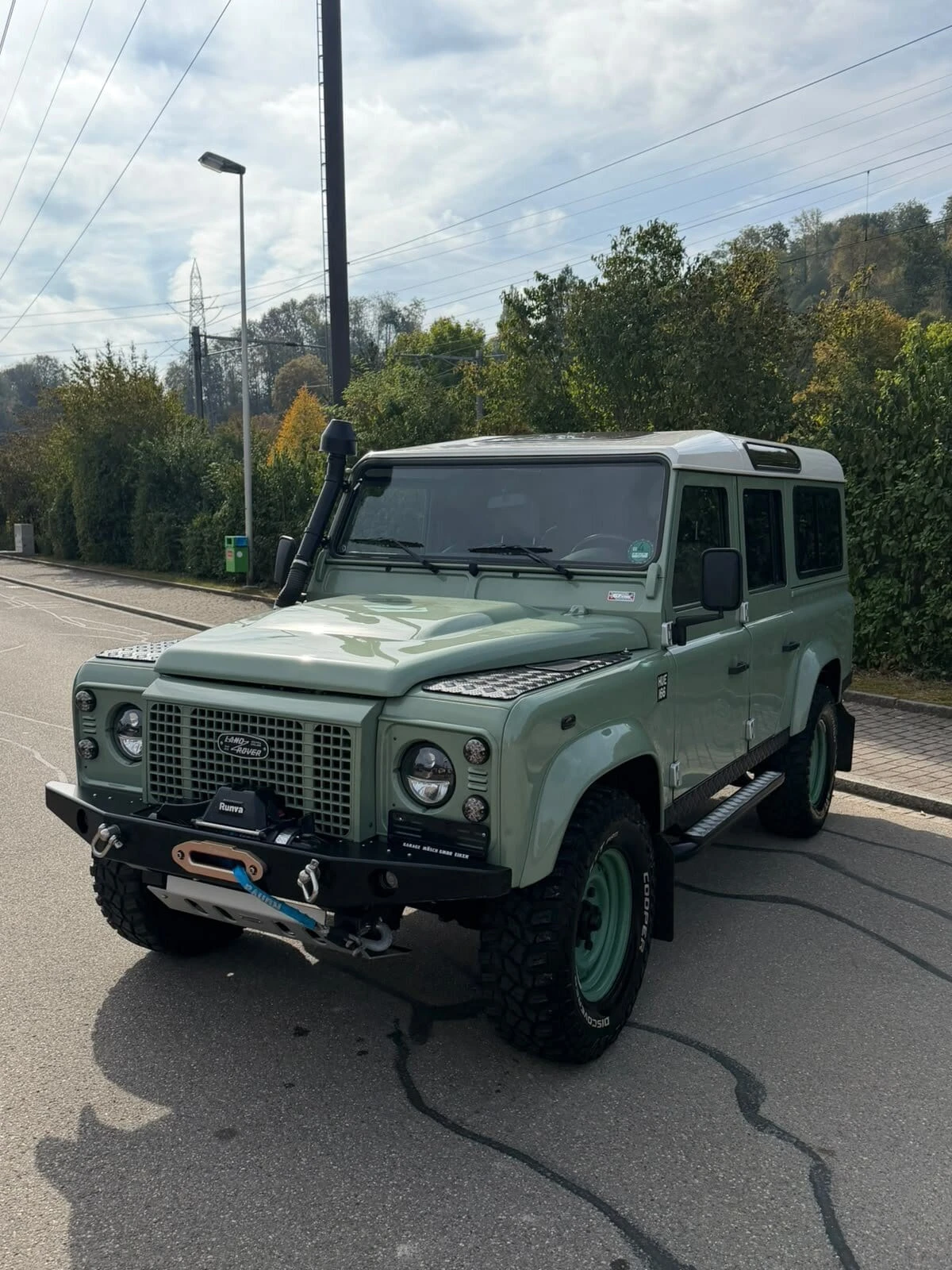 Land Rover Defender 110 2.2 TD4 Station Wagon Heritage