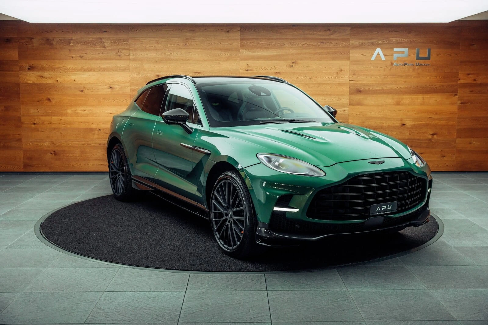 Aston Martin DBX