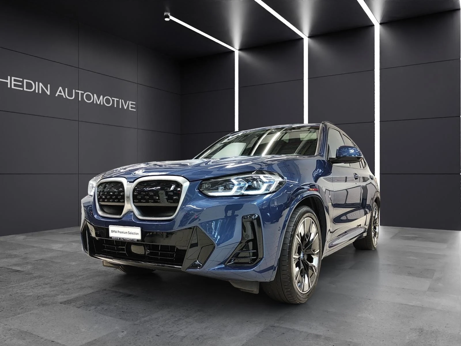 BMW iX3