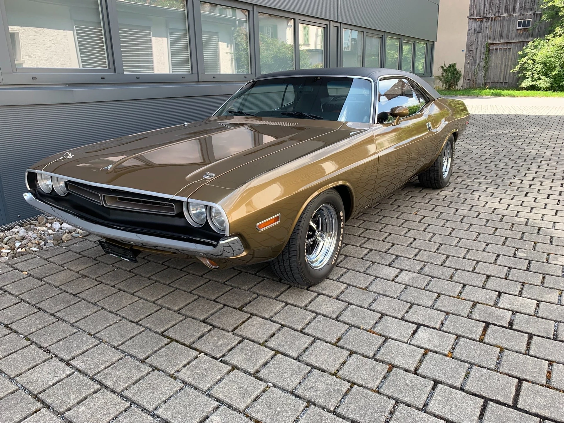 Dodge Challenger