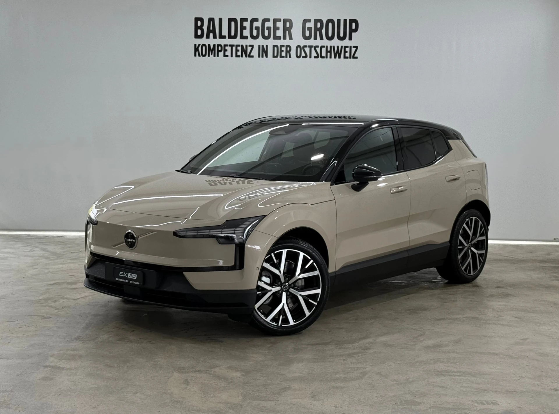 Volvo EX30 XC40 1.5 T5 PiH R-Design