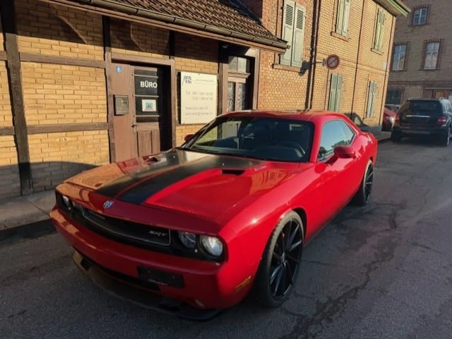 Dodge Challenger