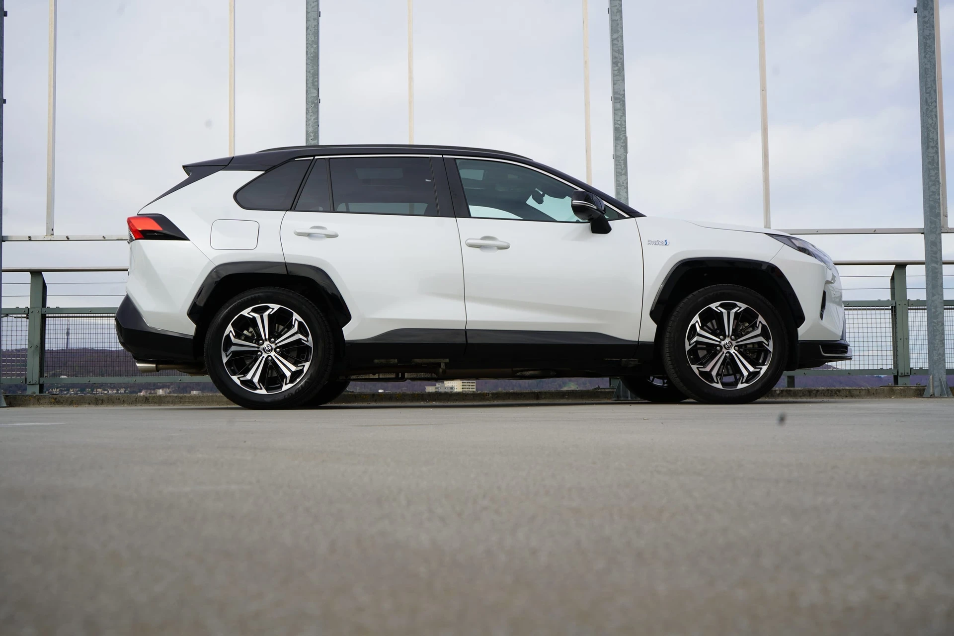 Toyota RAV4 RAV-4 2.5 PHEV GR SPORT E-CVT 4WD l 306 PS