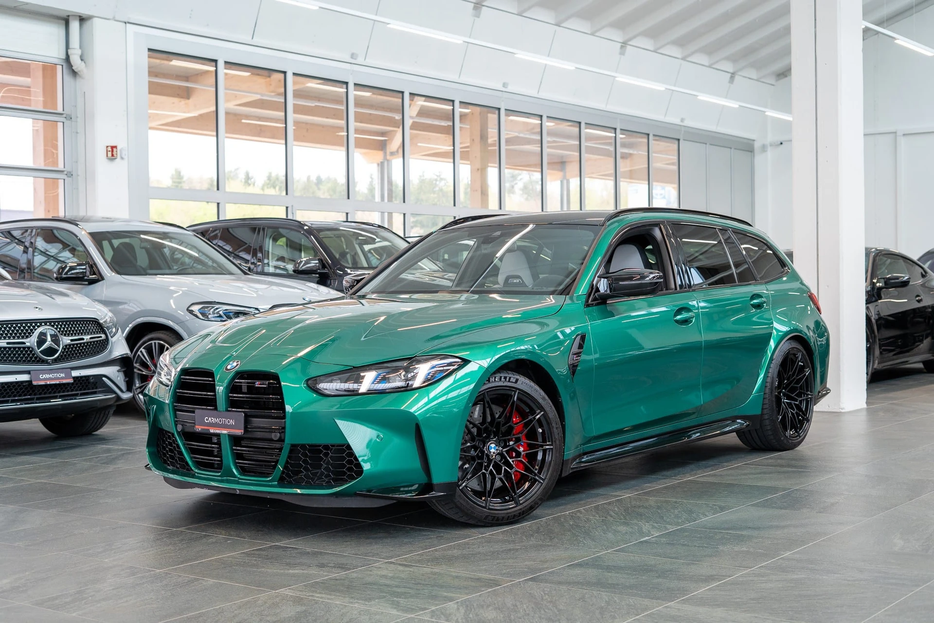 BMW 3er M3 Competition xDrive Touring / LCI / Carbon Paket / Alcantara Lenkrad /