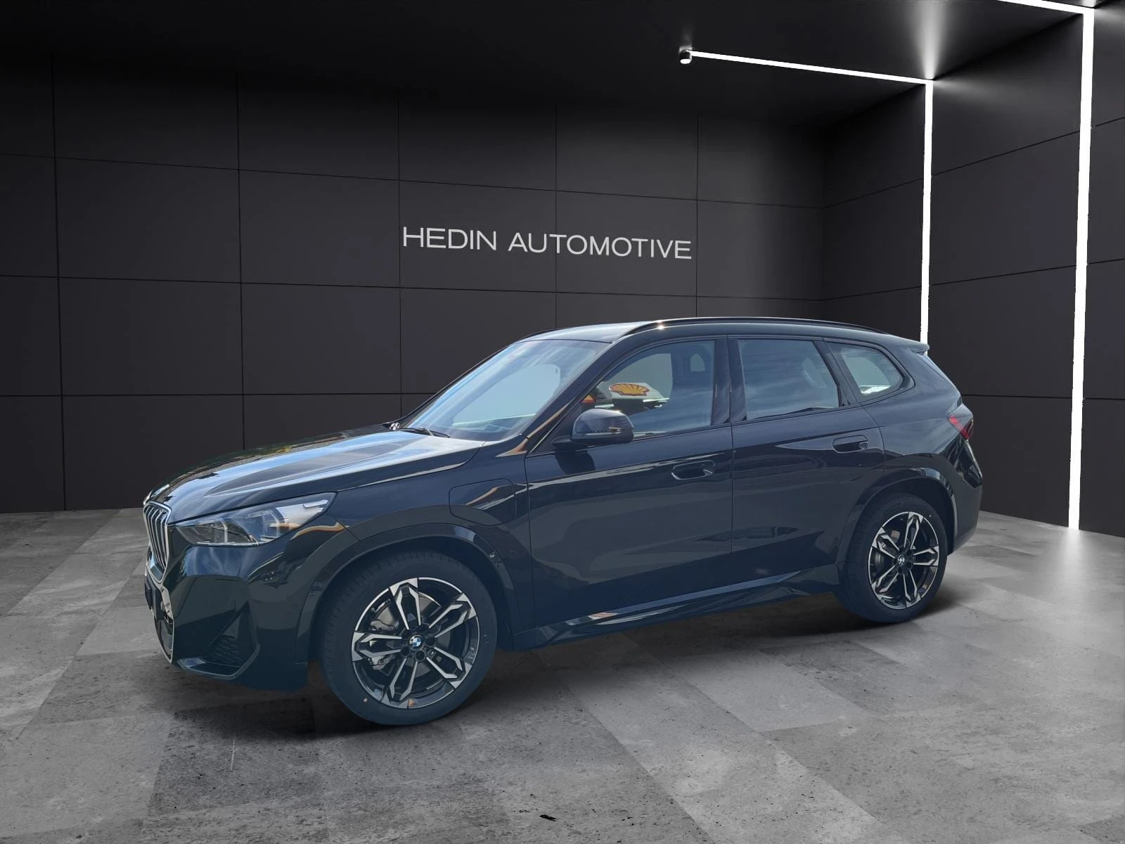 BMW X1 30e xDrive paddles