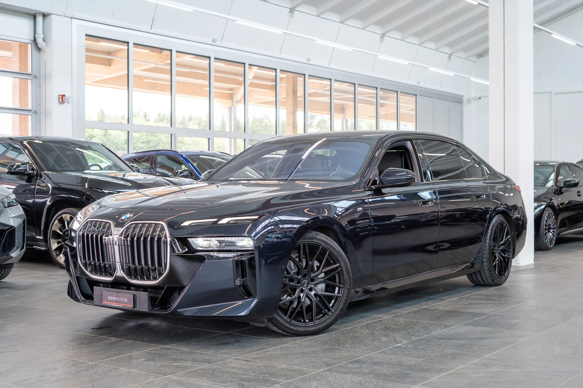 BMW 7er 740d xDrive / Theatre Screen / 360° Kamera / Bowers \u0026 Wilinks / Head-Up Display