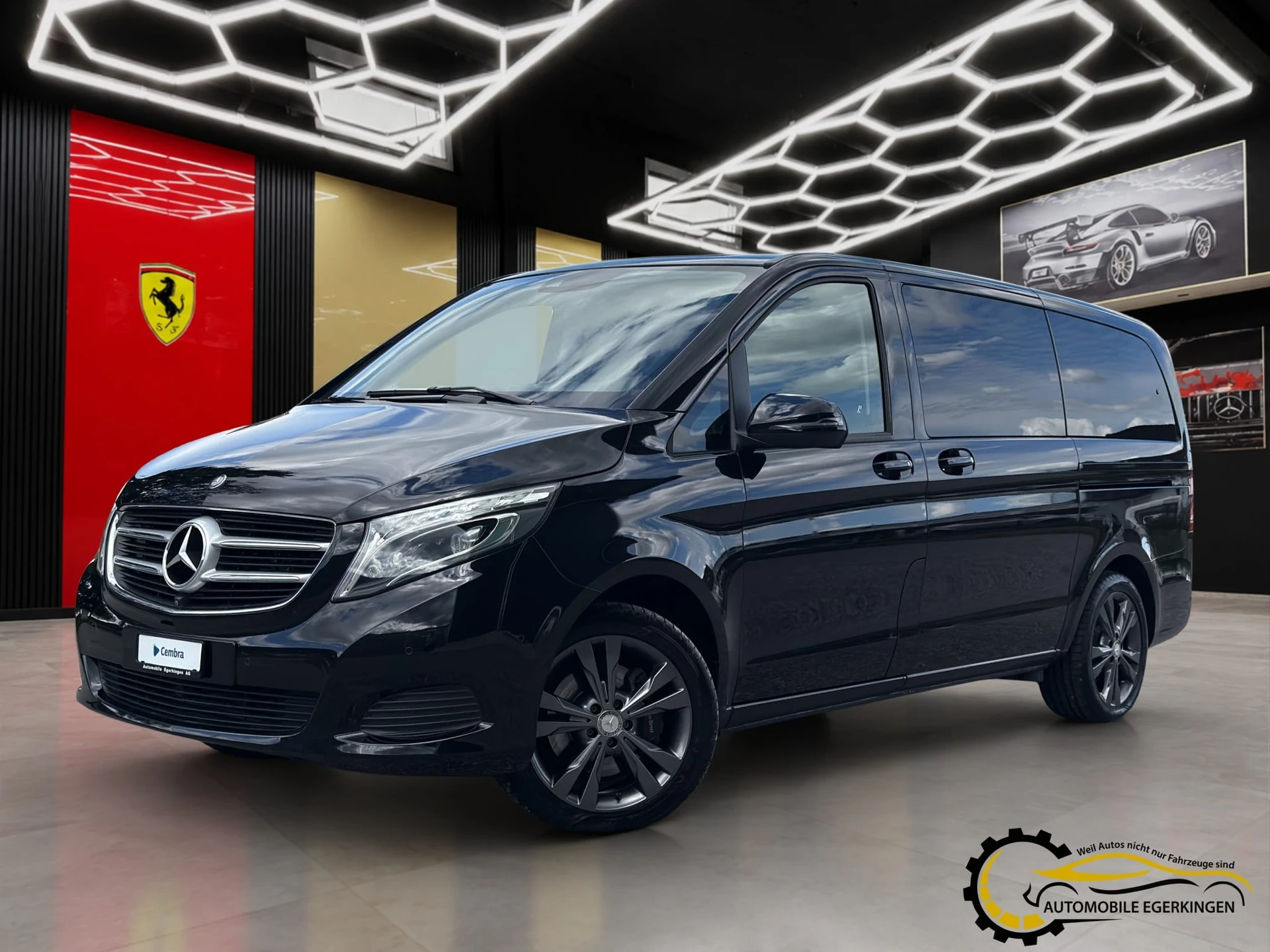 Mercedes-Benz V-Klasse V 220 d lang 4matic Van mit Rollstuhl-Rampe