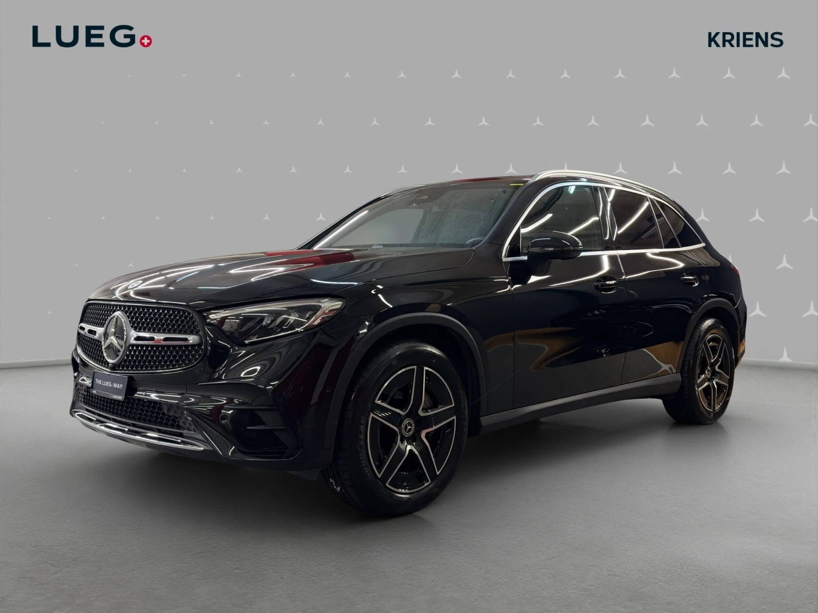 Mercedes-Benz GLC-Klasse GLC 200 4M - AMG / DISTRONIC / Panorama-Dach / Rückfahrkamera / AHK