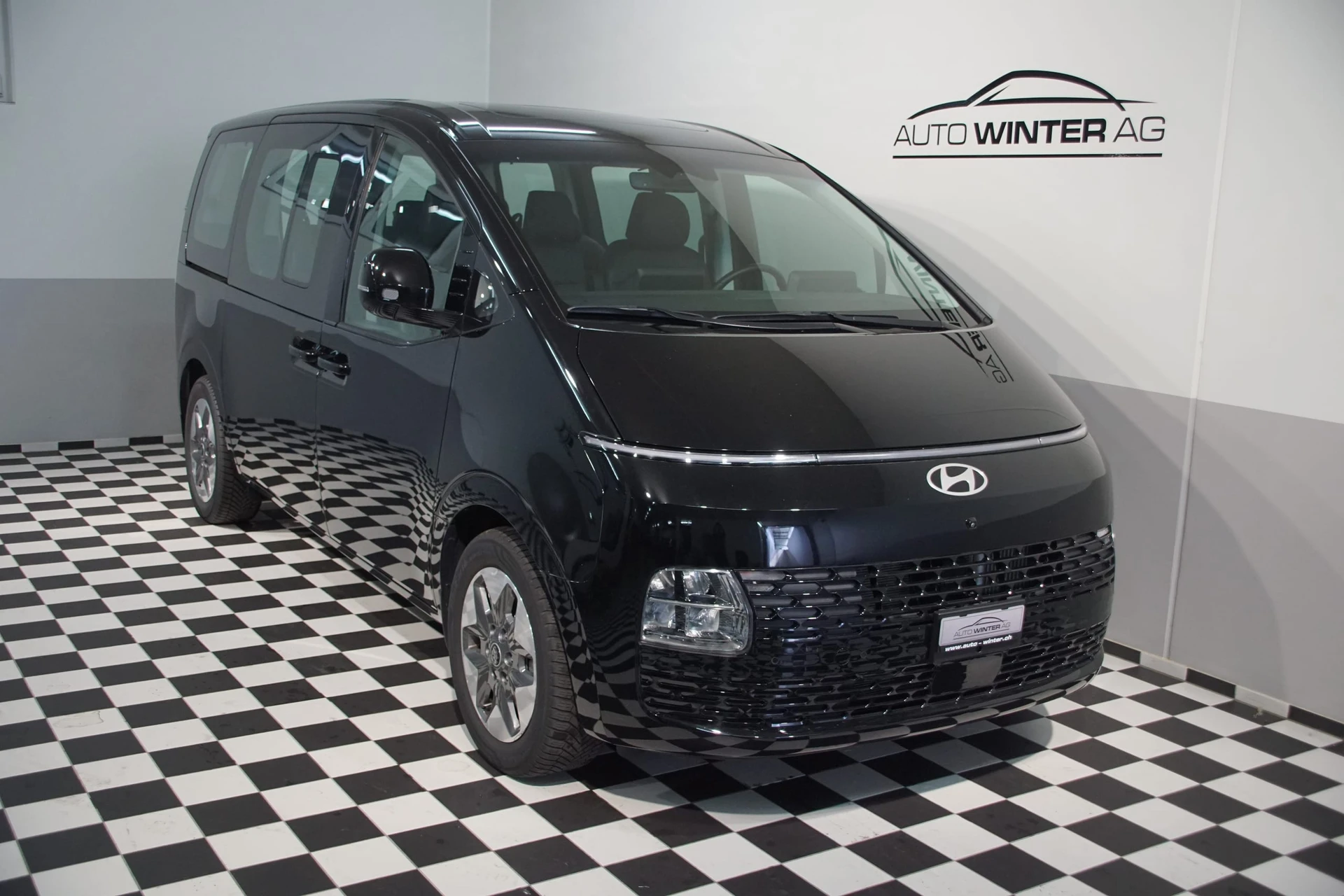 Hyundai Staria