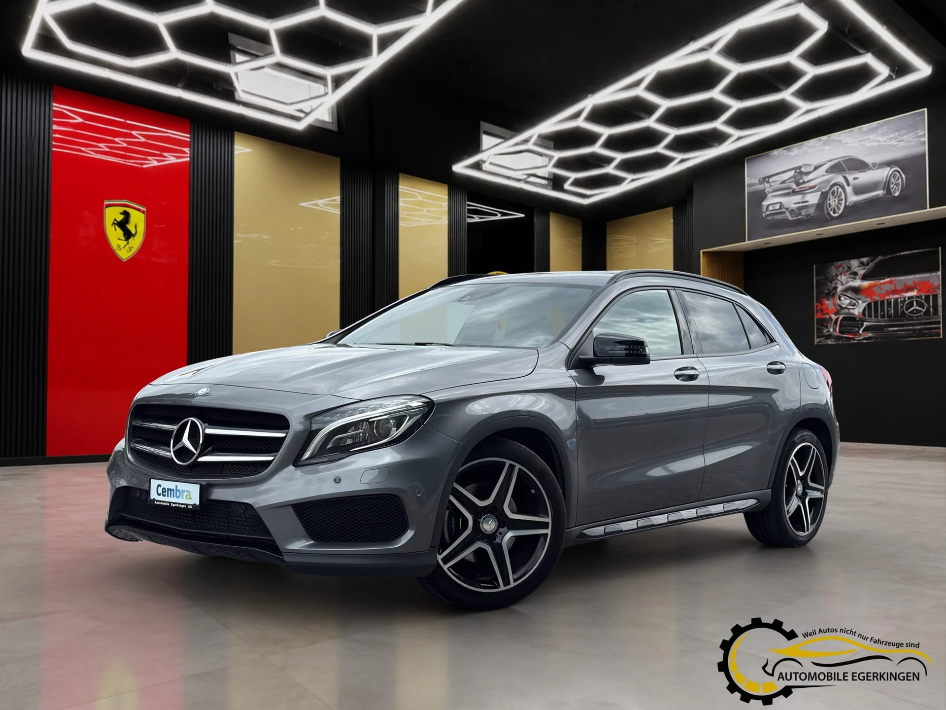 Mercedes-Benz GLA-Klasse GLA 250 AMG Line 4m