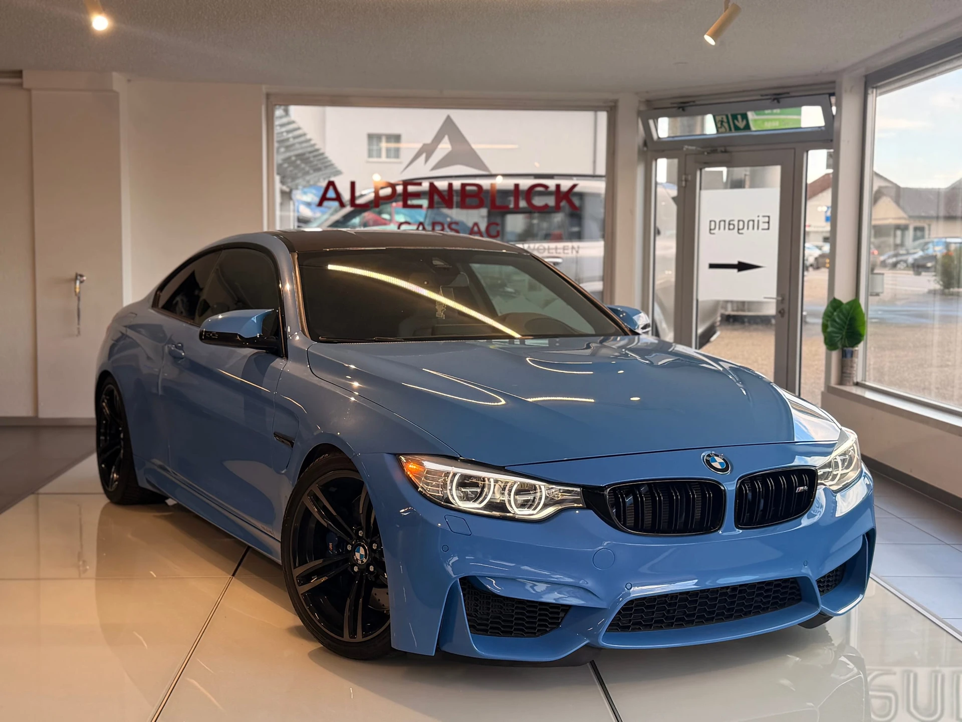 BMW 4er M4 Coupé Handschalter
