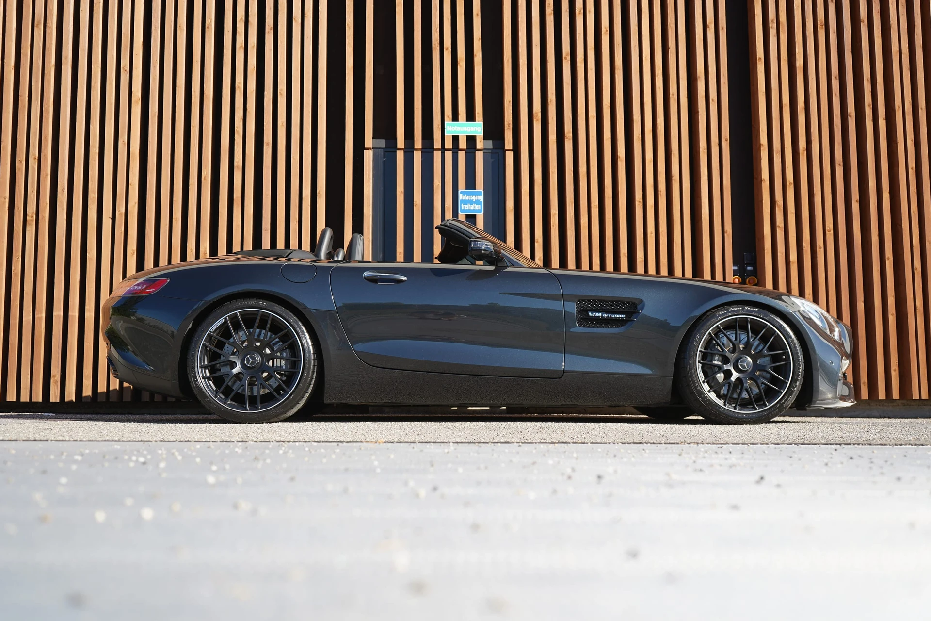 Mercedes-Benz GT AMG GT ROADSTER BLACK SPEEDSHIFT DCT l 476 PS