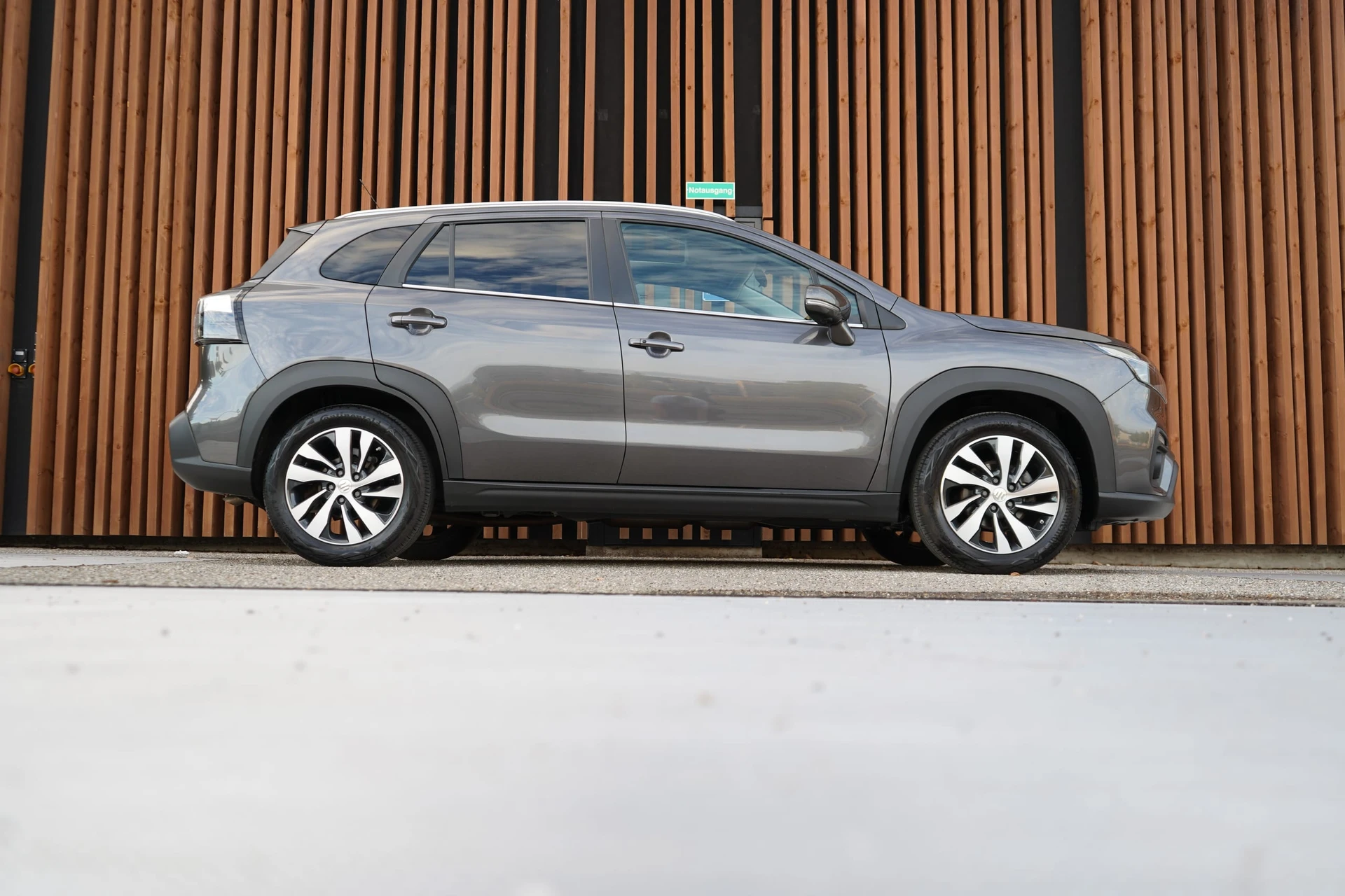 Suzuki S-Cross