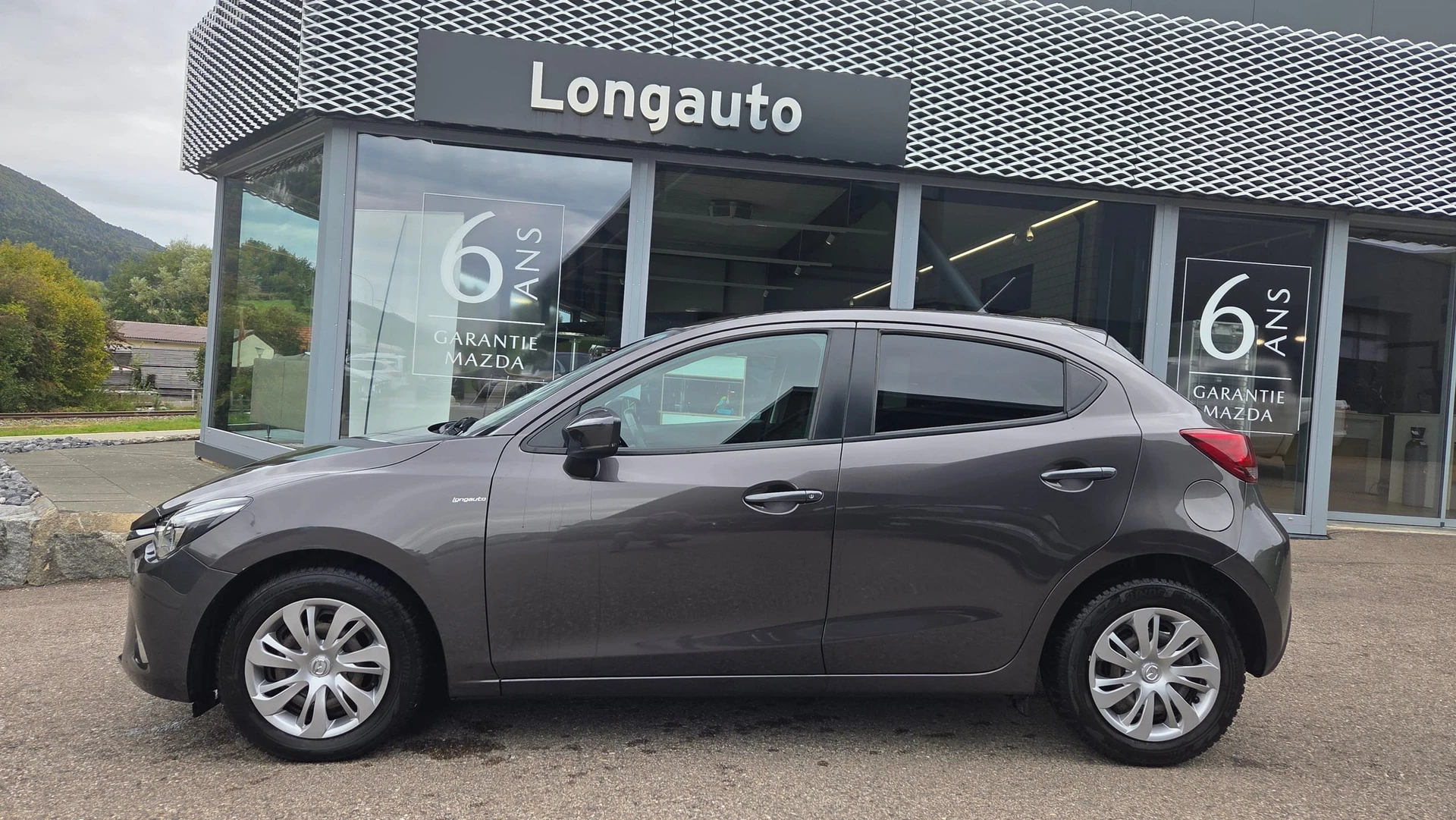 Mazda 2