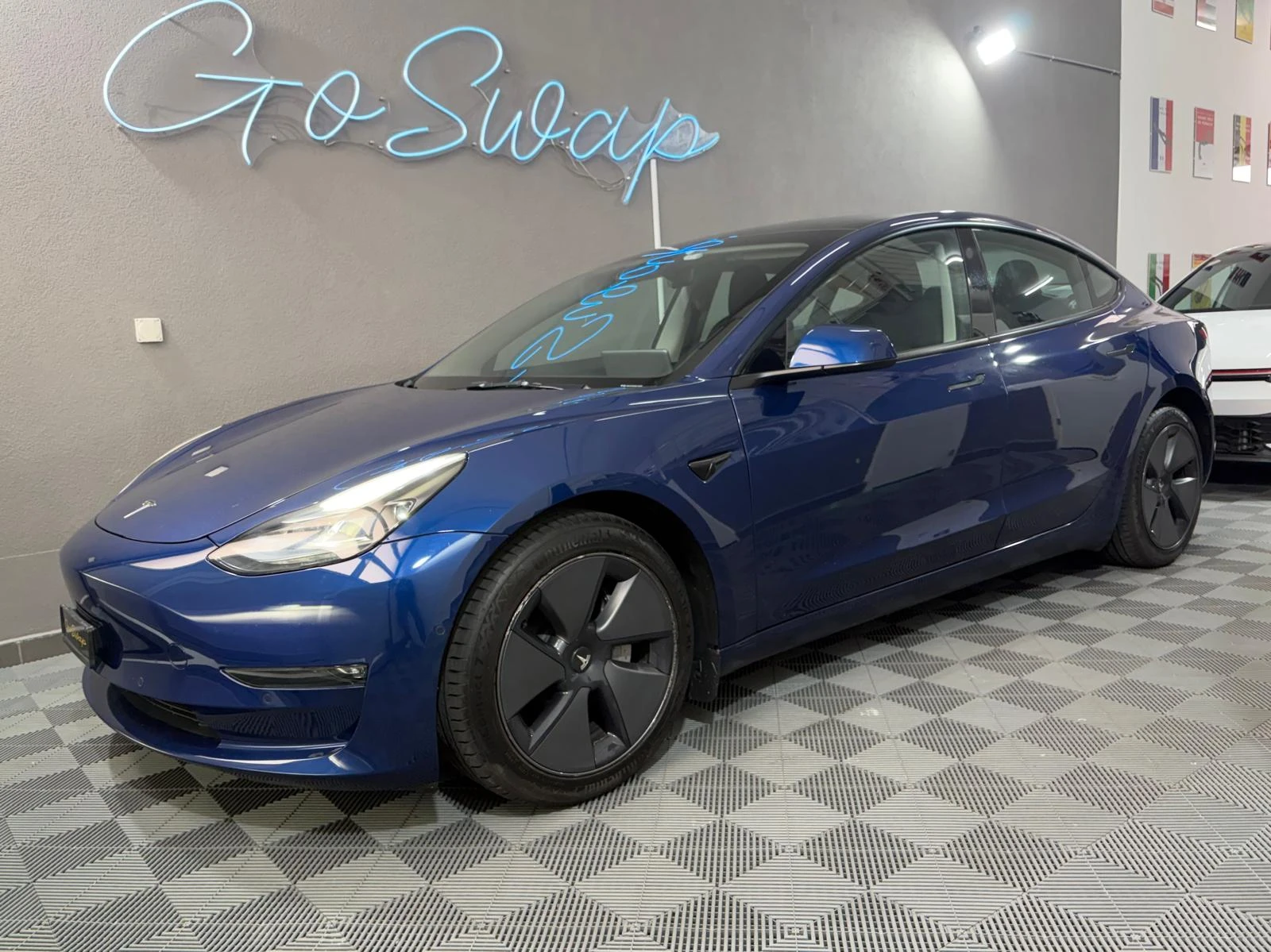 Tesla Model 3 – photo from the listing