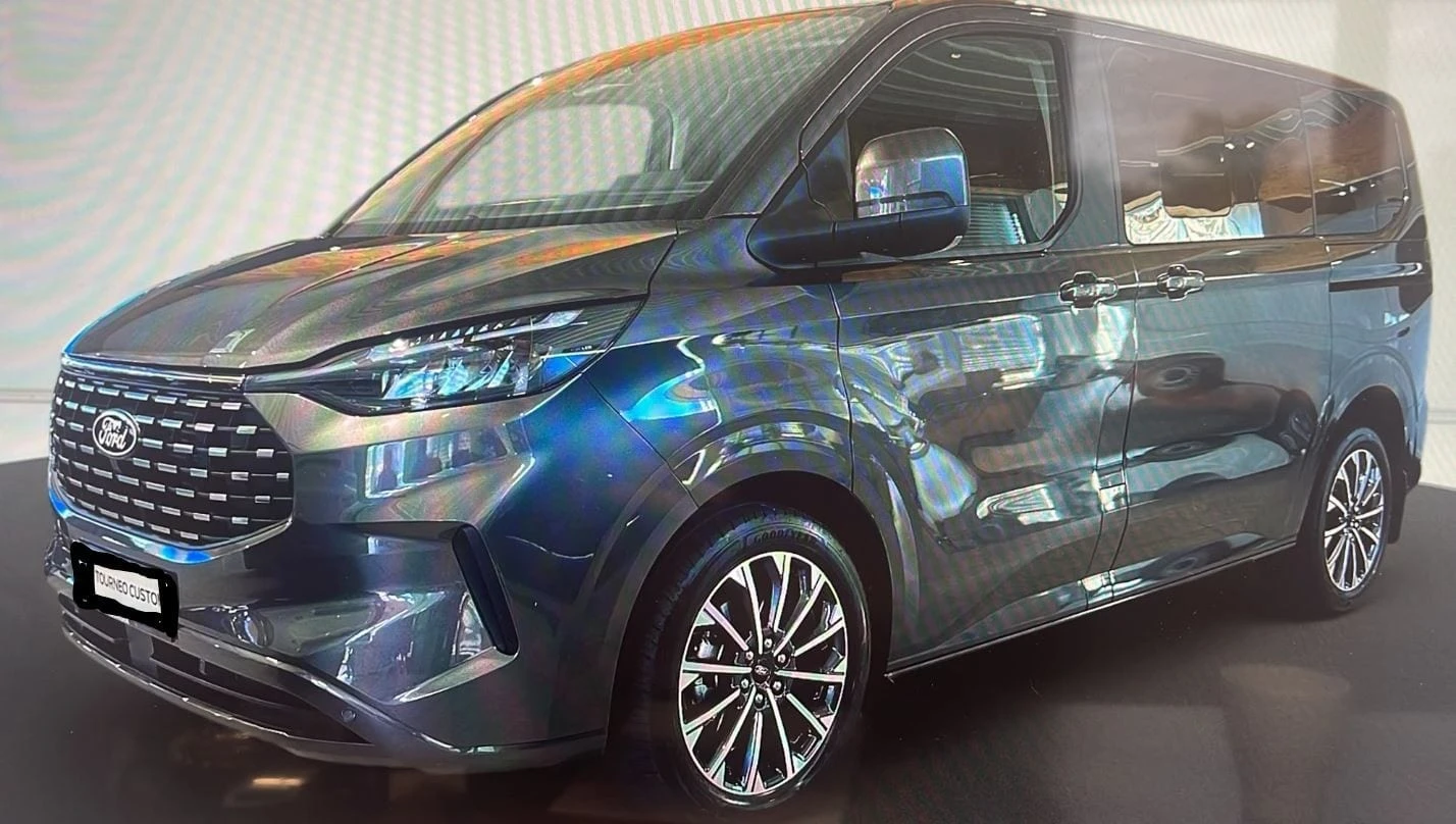 Ford Tourneo Custom Bus 320 L1H1 Titanium Automat 4x4
