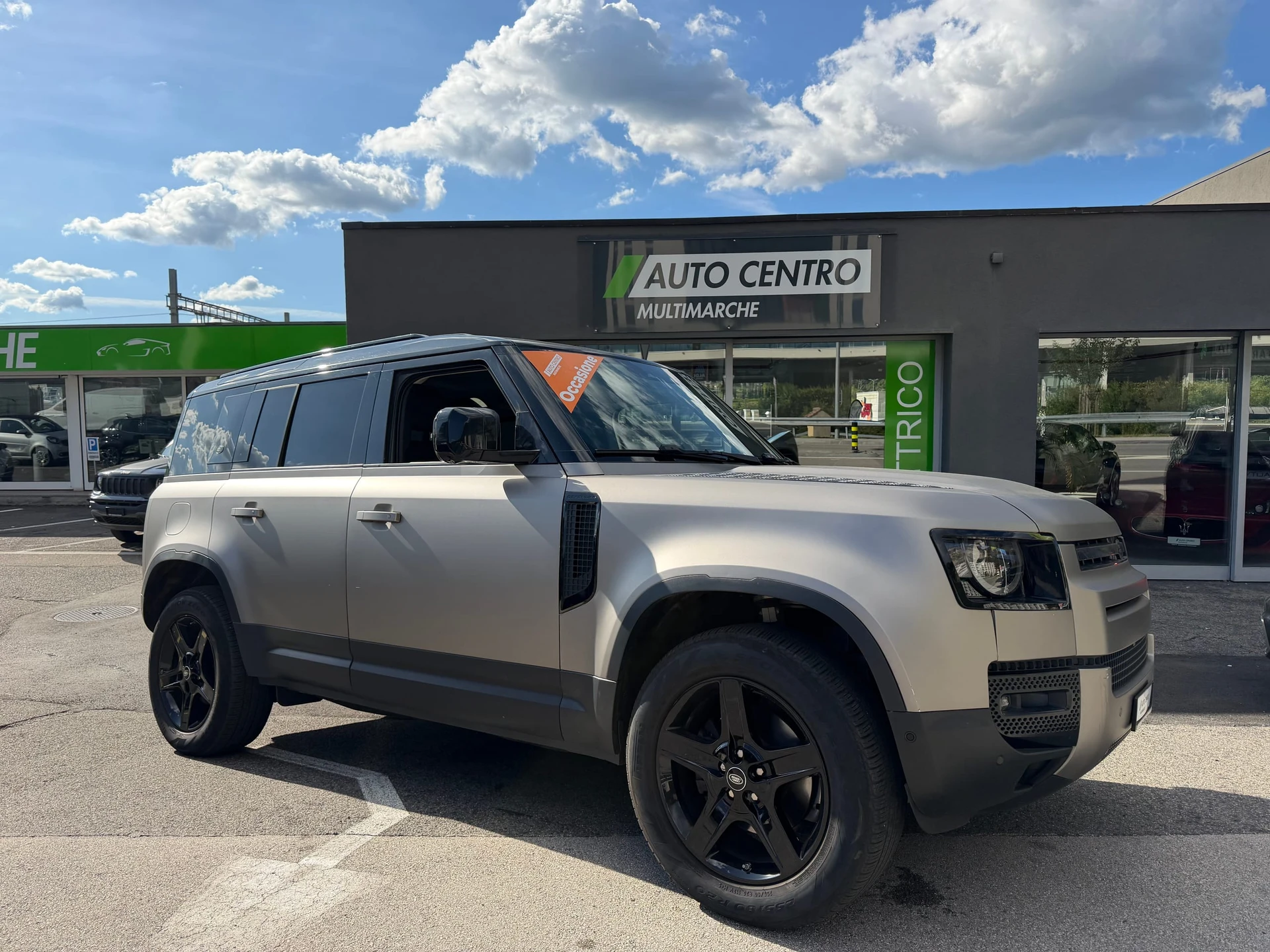 Land Rover Defender