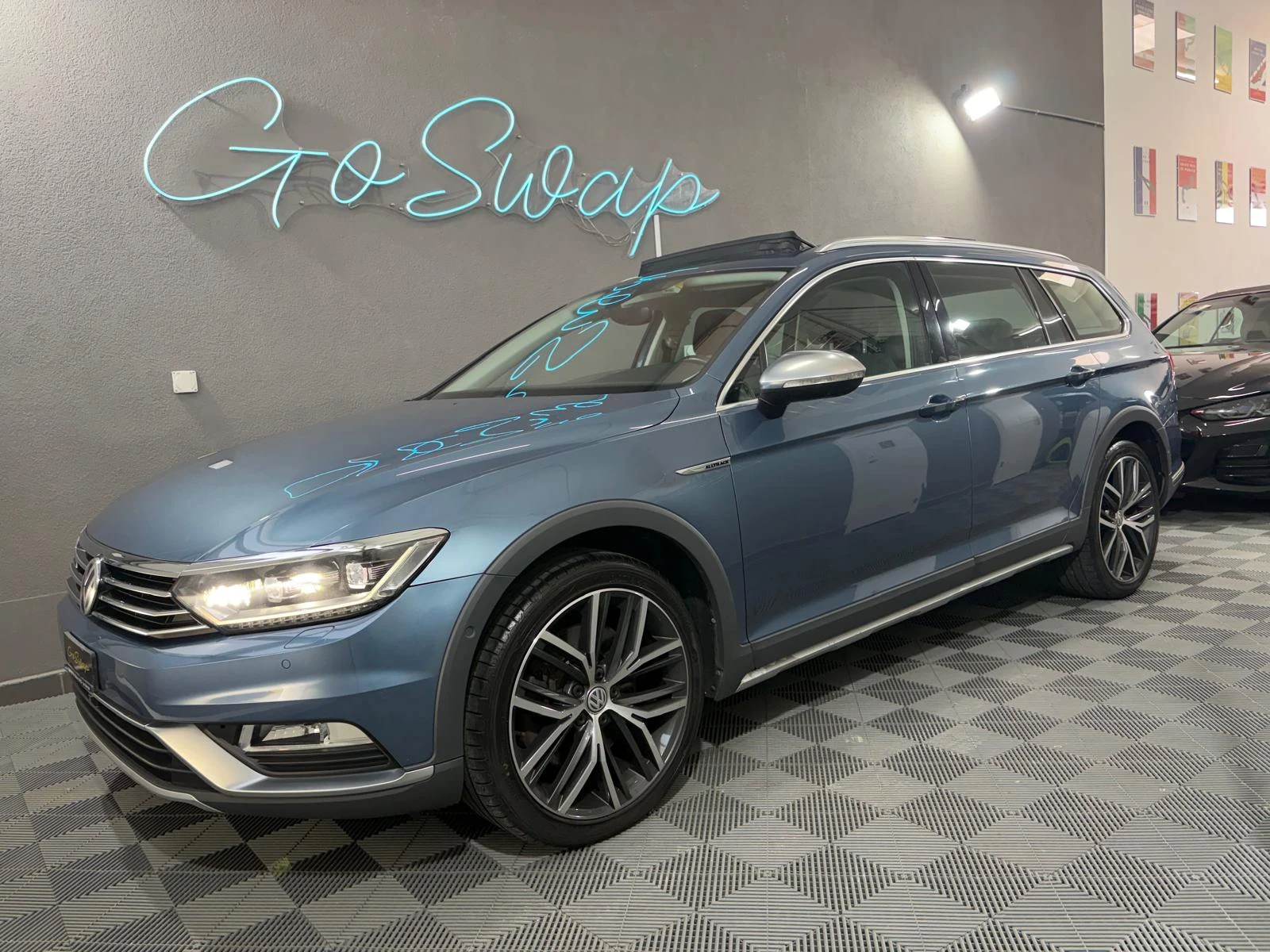 VW Passat Alltrack 2.0 TDI BMT 4Motion DSG - Attelage - Toit ouvrant