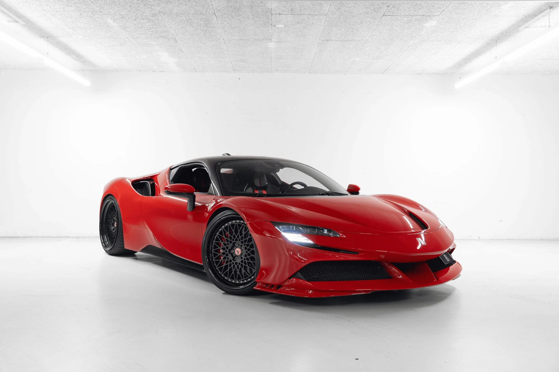 Ferrari SF90 Stradale - Ferrari Garantie - Gratis Service