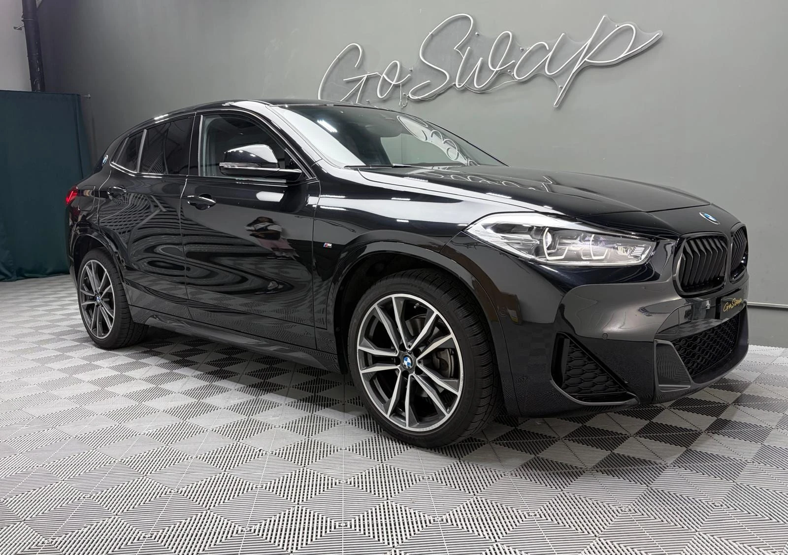 BMW X2