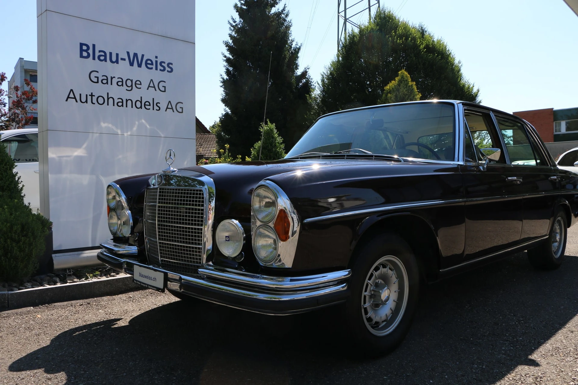 Mercedes-Benz 300 SEL