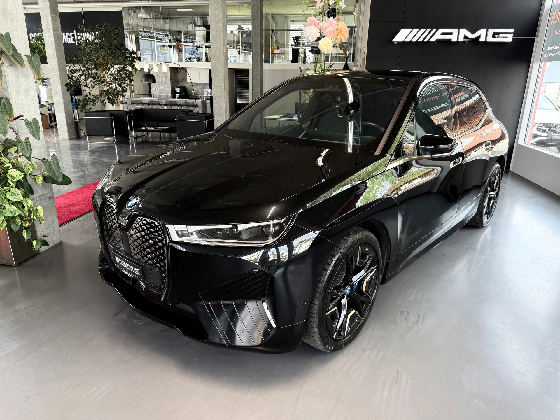 BMW iX