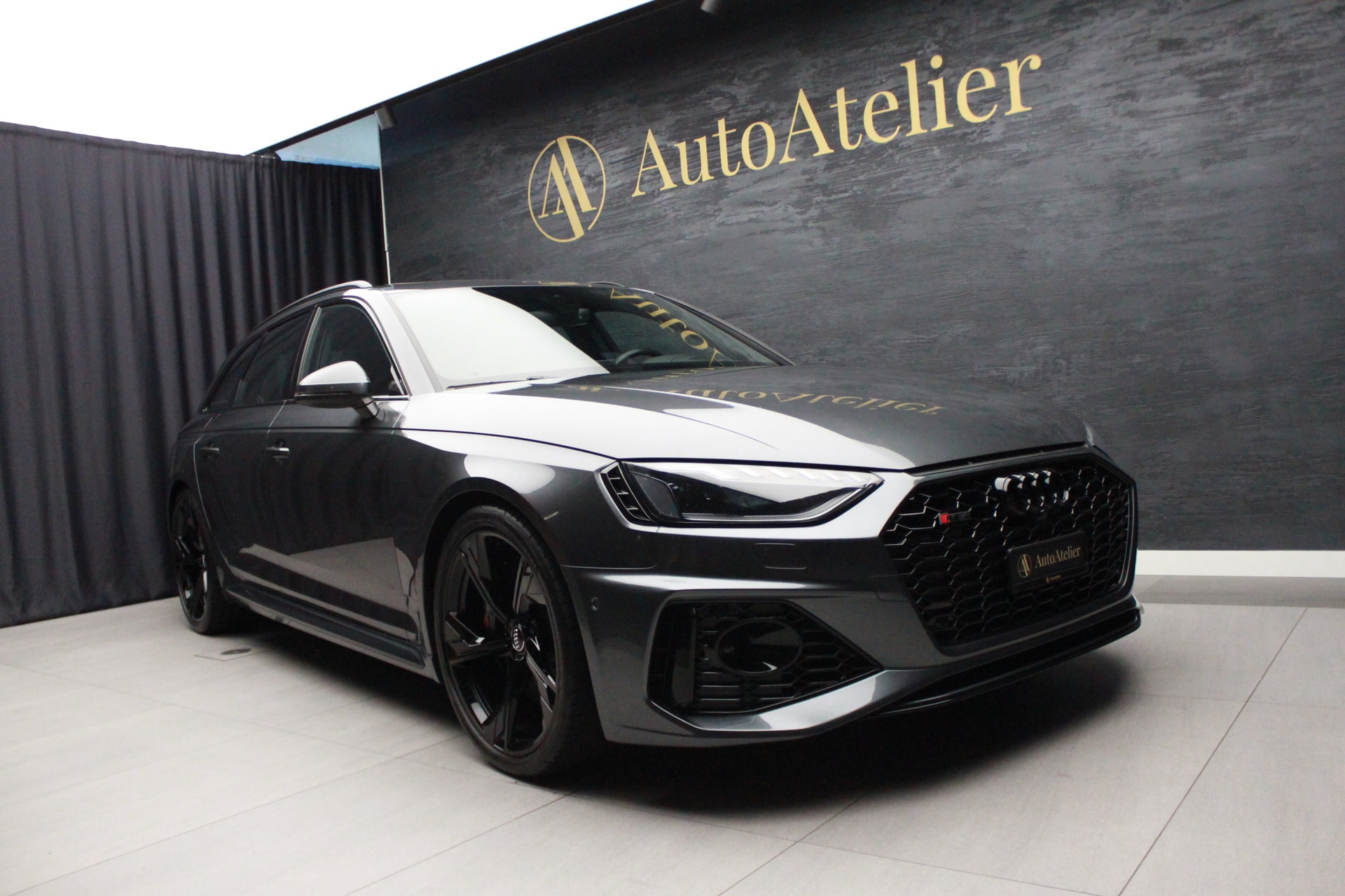 Audi S4 / RS4