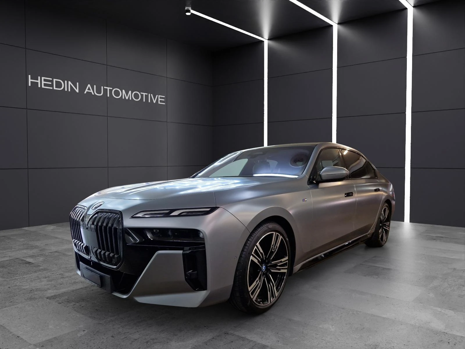 BMW i7