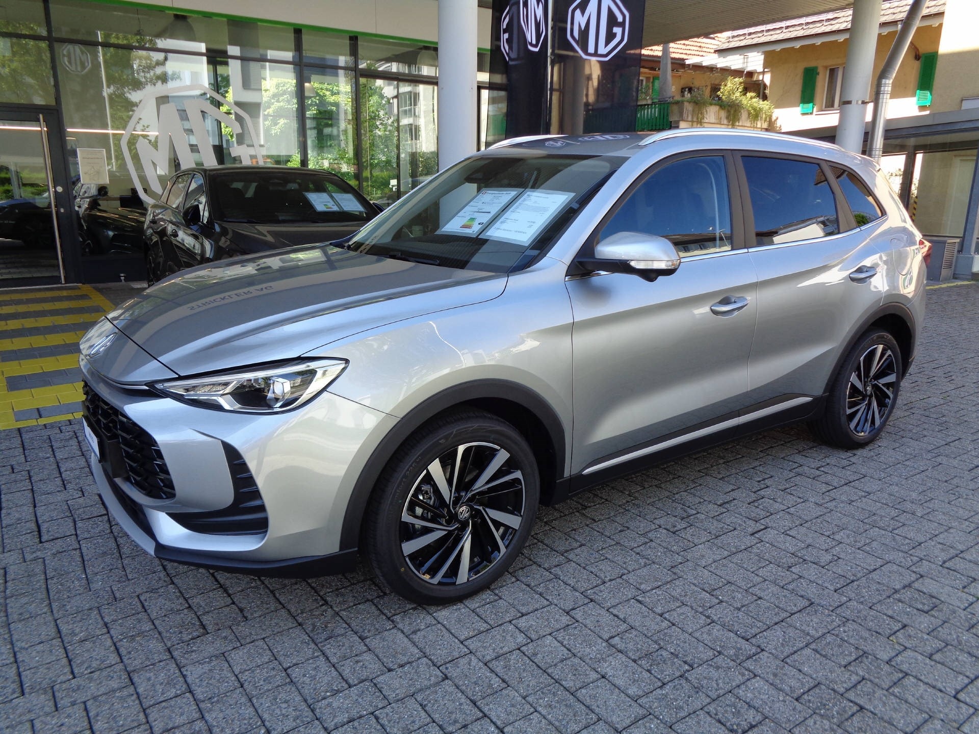 MG ZS